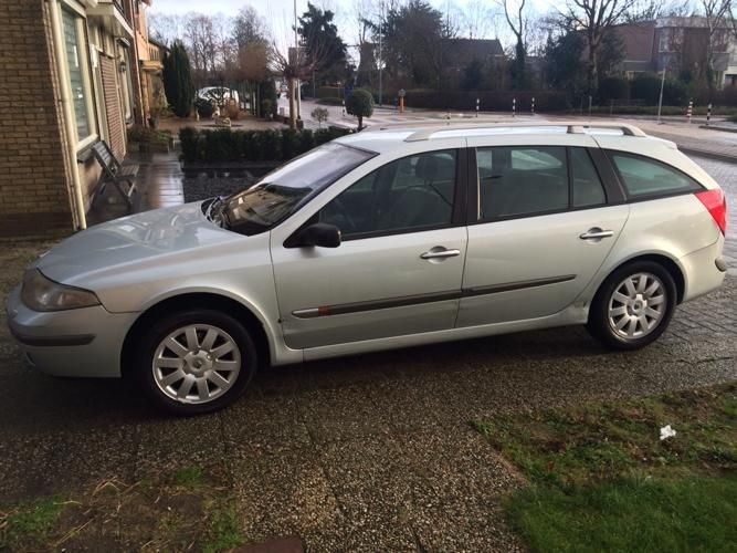 Renault Laguna 1.9 DCI Gr.tour 88KW Dyna 2004 Grijs