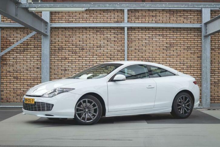 Renault Laguna  240 V6 automaat 2011