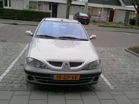 Renault Megane 1.4 16v bj 2001 met airco APK feb 2015