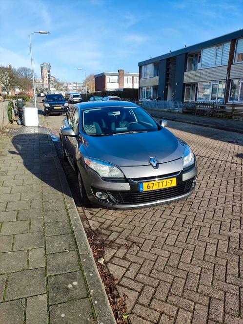 Renault Megane 1.5 DCI 81KW HB 2012 Grijs