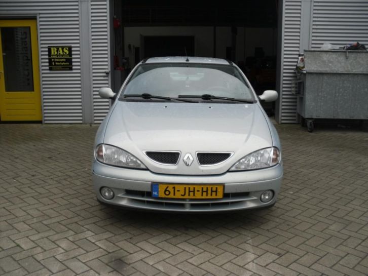 Renault Megane 1.6 16V Nette auto lichtmetalen velgen