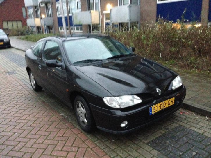 Renault Megane 1.6 E Coupe 1999 Zwart