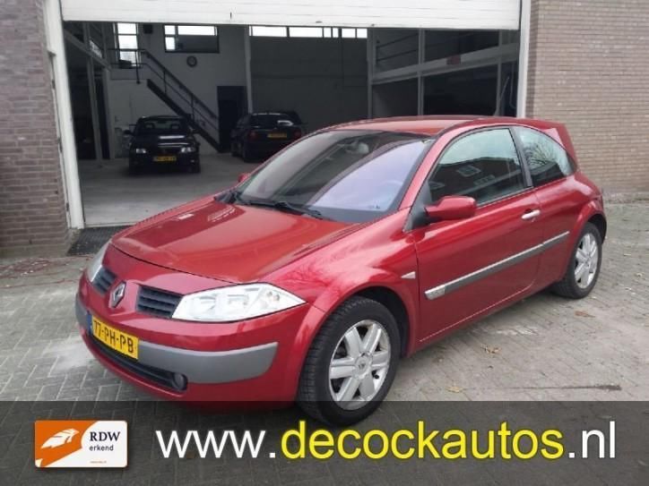 Renault Megane 2.0 16v privilege luxe (bj 2003)