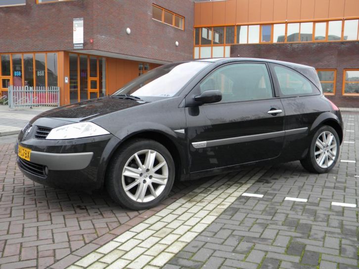 Renault Megane 2.0 16V S2005 2003 FULL OPTIONS NAP