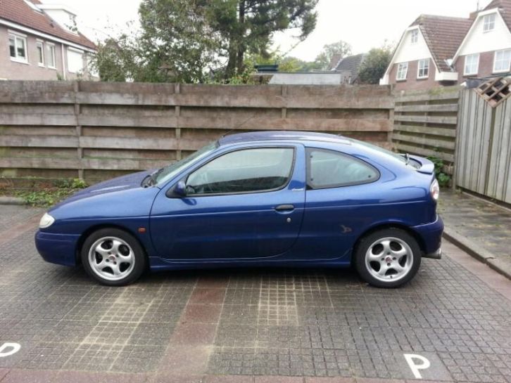 Renault Megane 2.0 Coupe 1996 Blauw