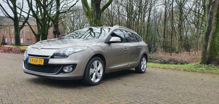 Renault Megane Estate 1.5 dCI 2012 trekhaak en winterbanden