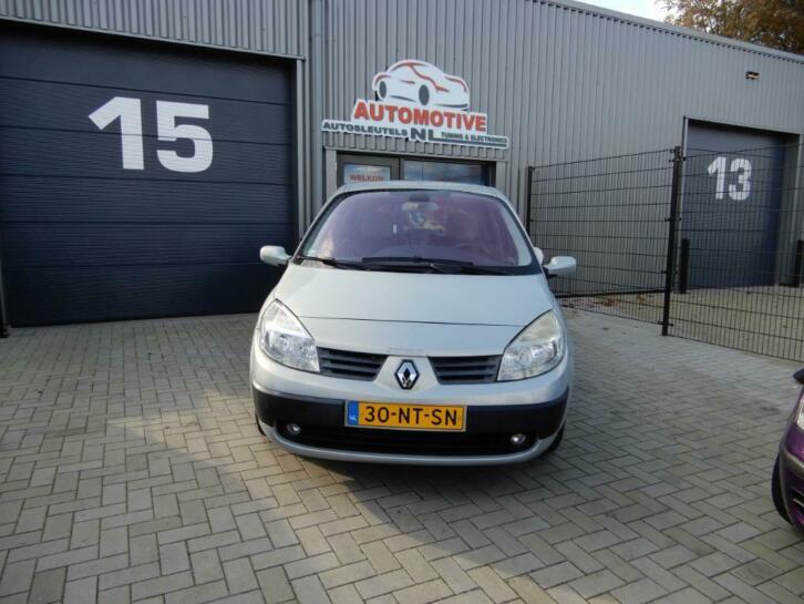 Renault Megane Scenic 1.6 Automaat Airco 2004 Zilver