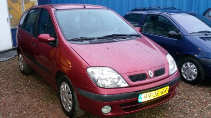 Renault Megane Scenic 1.8 16V Dyna HB 2005 2002 Rood