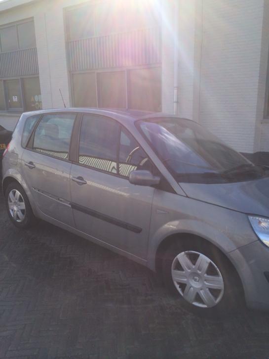 Renault Megane Scenic 2.0 16V Expression Luxe AUTOMAAT 2005