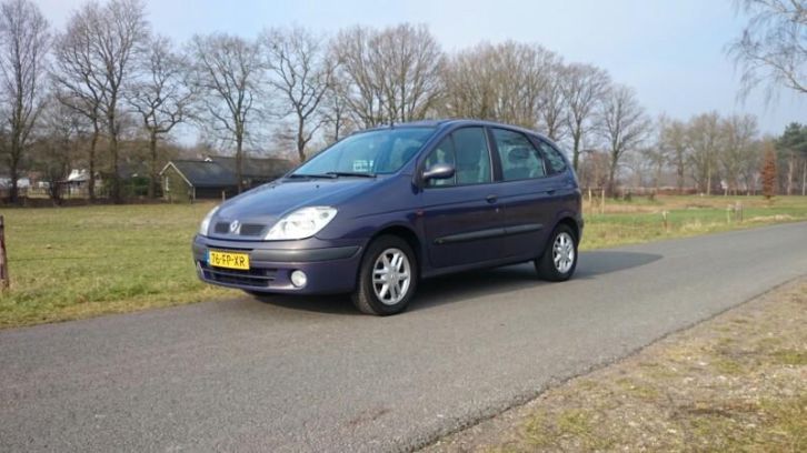 Renault Megane Scenic 2.0 16V RXT 2000 Paars