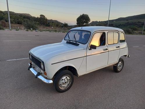 Renault R4 in een 100 originele staat
