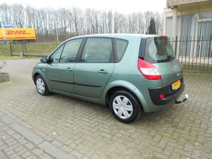 Renault Scenic 1.6-16V Dynamique Luxe (bj 2004)