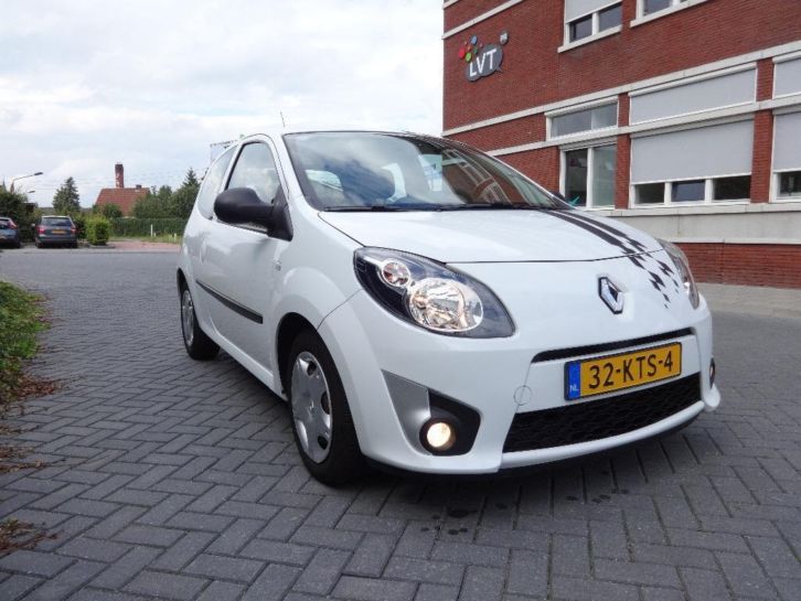 Renault Twingo 1.2 16V 2010 Wit met Airco zeer netjes 