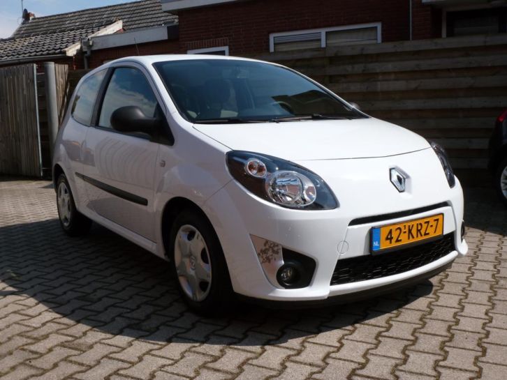 Renault Twingo 1.2 16V Night amp Day bjr 2010 Wit met Airco