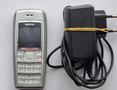 Retro Klassiek GSM telefoon Nokia 1600 met lader