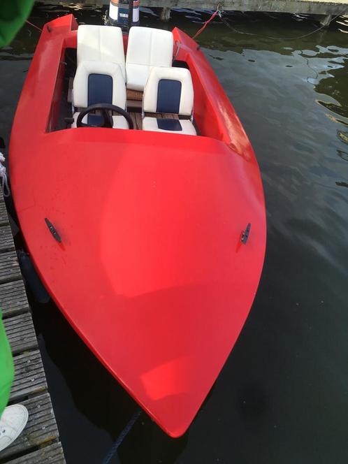 Retro speedboot  raceboot met 40 pk yamaha