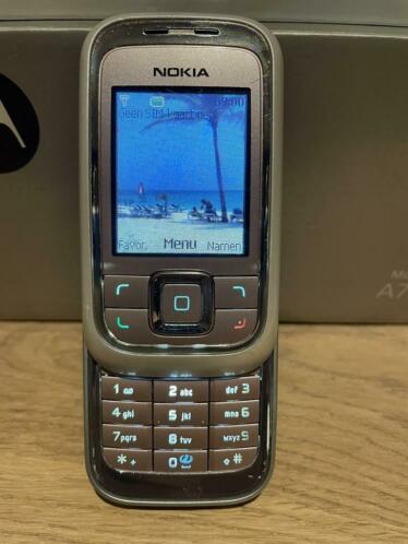 Retro Vintage Nokia 6111 voor de verzamelaar. Werkt goed.