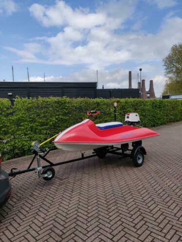 Retro waterscooter met 25pk Johnson en trailer