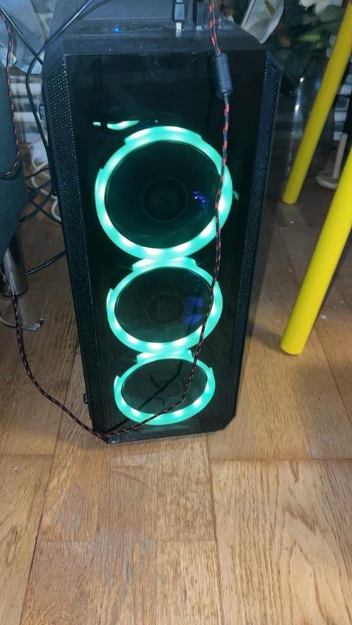 RGB game computer met Ryzen 3 4100, 16 GB RAM, Radeon RX 560