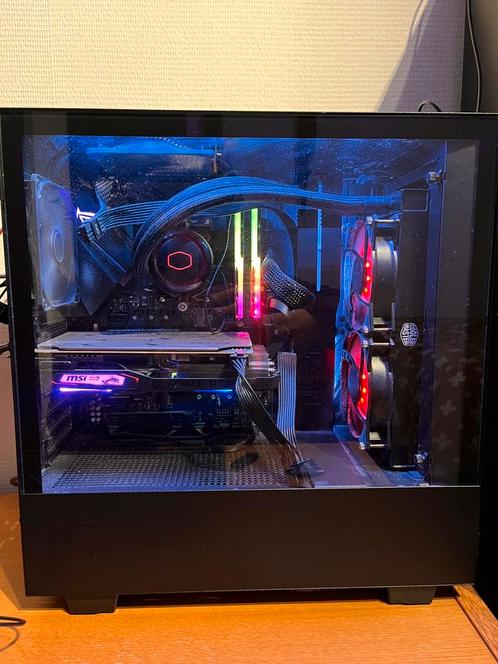 RGB GAMING PC (bought for 1100)