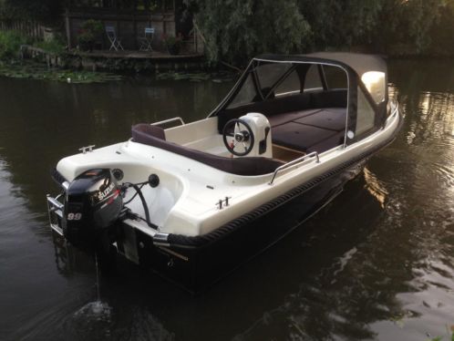 Riga sloep 470 de luxe Suzuki 9.9pk incl trailer alles 03912
