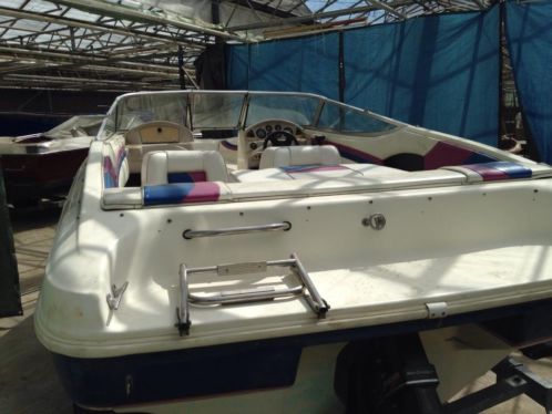 Rinken speedboot met klein beetje werk. 