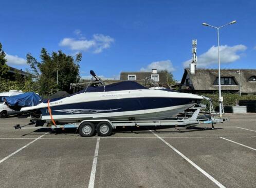 Rinker Captiva 262 bowrider