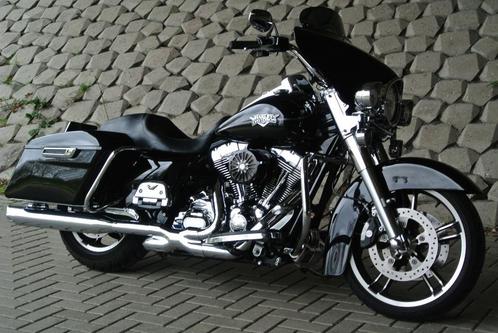 Roadking special Streetglide look met veel opties NIEUWSTAAT