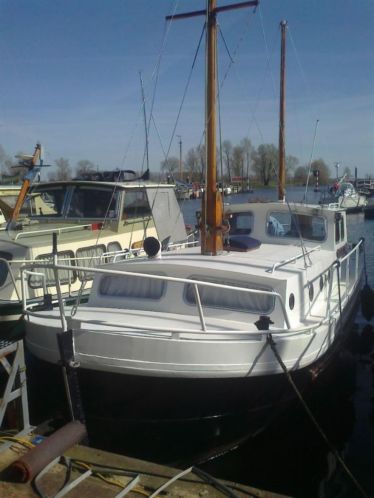 Robuuste, authentieke (zeil)-SLOEP met opbouw 