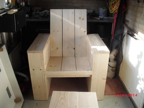 robuuste steiger houten stoel met hoge rug