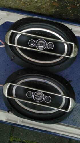 Rockford 150 watt speakers 6x9 75 rms z.g.s
