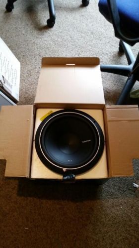 Rockford p1 subwoofer met kist