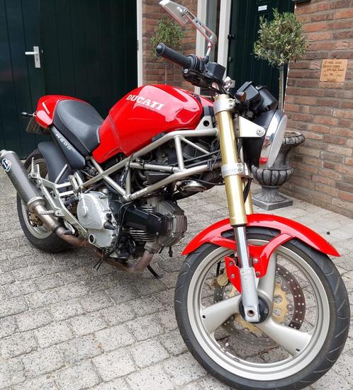 Rode Ducati M600 Monster
