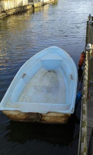 Roeiboot 280 x 140 bieden vanaf 75 euro