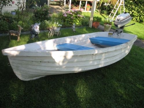 Roeibootzeilboot
