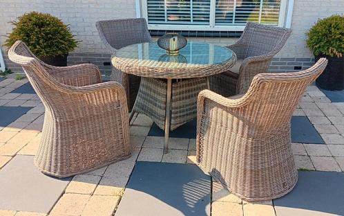 ronde wicker diningset   tuinset