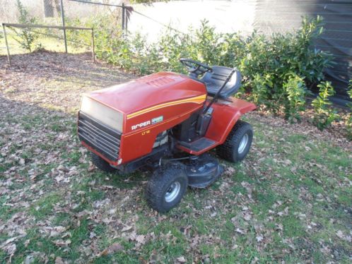 Roper Zitmaaier 12.5 PK BampS motor 96cm maaidek zijlosser