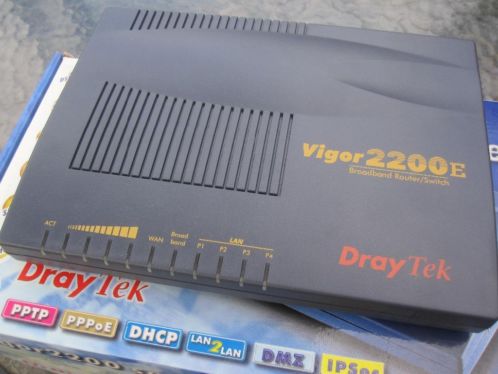 Router Draytek Vigor 2200 E
