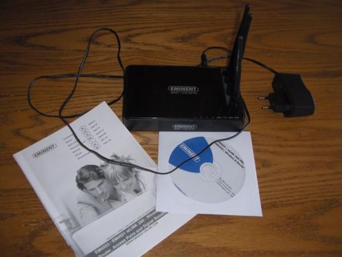 Router EMINENT EM4551