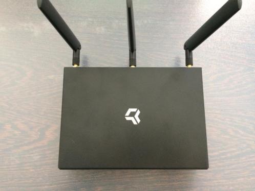 Router Omnia Turris 1000 Mbps 
