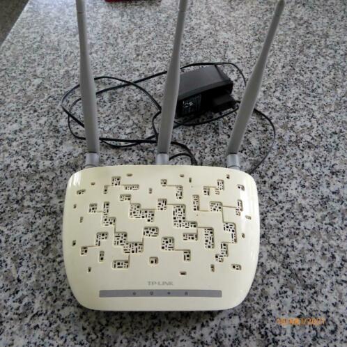 Router TP - link 450 Mbps, model TL-WA901ND