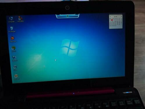 Roze Asus mini laptop