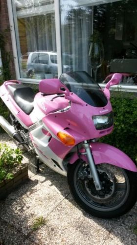 Roze kawasaki in perfecte staat