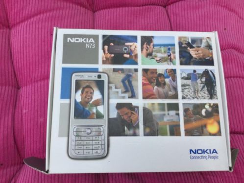 Roze nokia n73