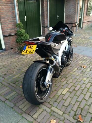 RSV4 1000R uit 2011 met 15868 km