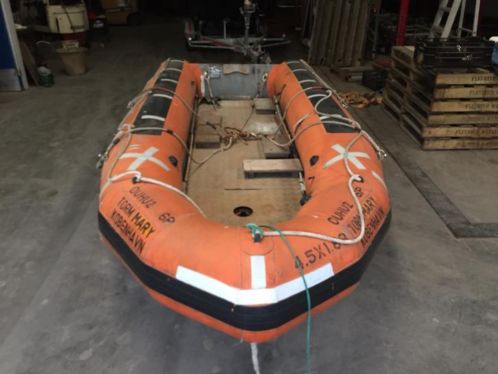 Rubberboot of werkboot 4.5 meter lang aluminium vloer