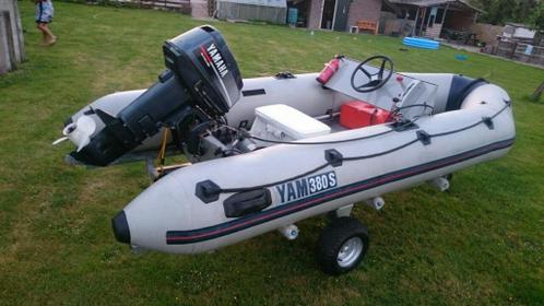 Rubberboot Yamaha met 20 pk yamaha motor en trailer
