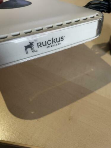 Ruckus build Netgear wireless modemrouter WPN824 v2