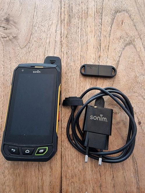 Rugged Smartphone Sonim XP7