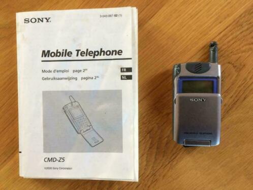 RUILEN antiek  vintage SONY CMD-Z5 mobieltje uit 2001